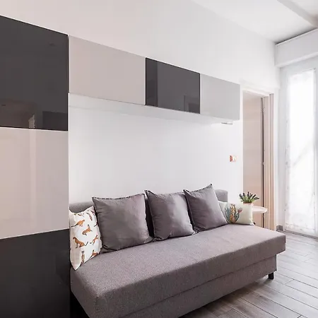 A Piazza Dell'unita By Wonderful Italy *