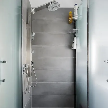 A Piazza Dell'unita By Wonderful Italy Apartment *