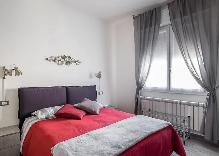 A Piazza Dell'unita By Wonderful Italy 볼로냐