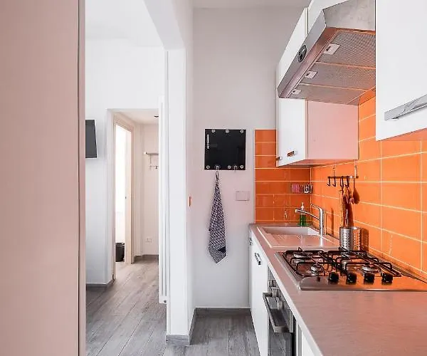 A Piazza Dell'unita By Wonderful Italy Болонья